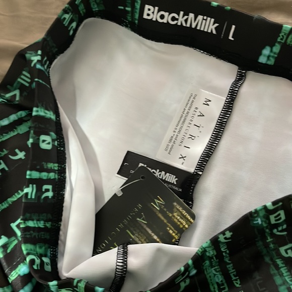 COPY - NWT Blackmilk Matrix Code HWMF leggings limited collection - Picture 5 of 10